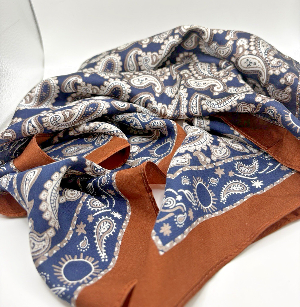 Vintage 100% Silk Rolled Edge Scarf Paisley Square Neckerchief Cravat Blue 40"